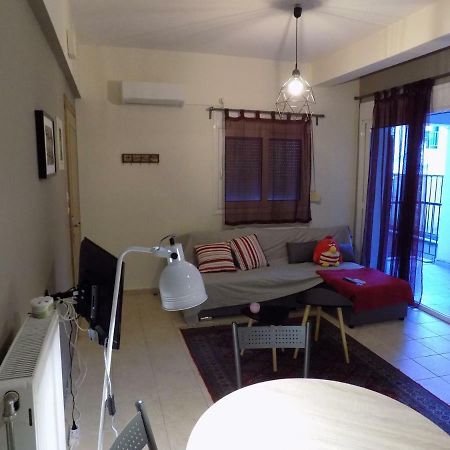 George'S Apartment In Volos Area Exteriör bild