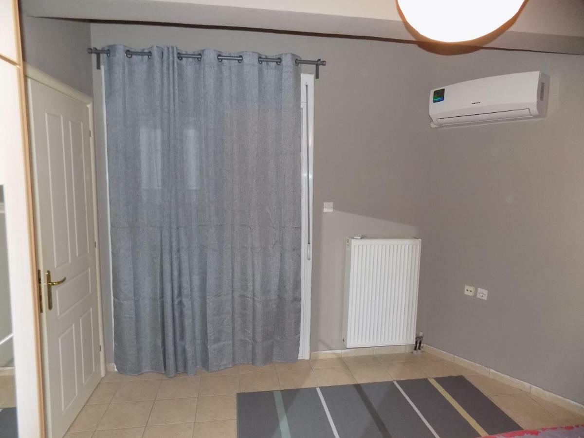 George'S Apartment In Volos Area Exteriör bild