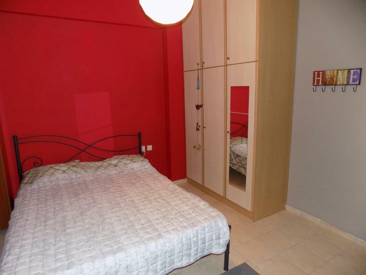 George'S Apartment In Volos Area Exteriör bild