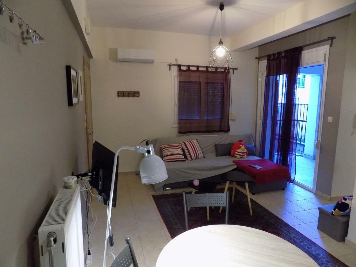 George'S Apartment In Volos Area Exteriör bild