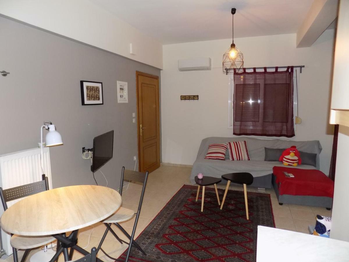 George'S Apartment In Volos Area Exteriör bild