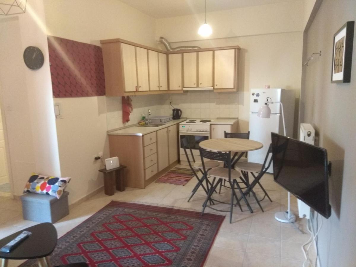 George'S Apartment In Volos Area Exteriör bild